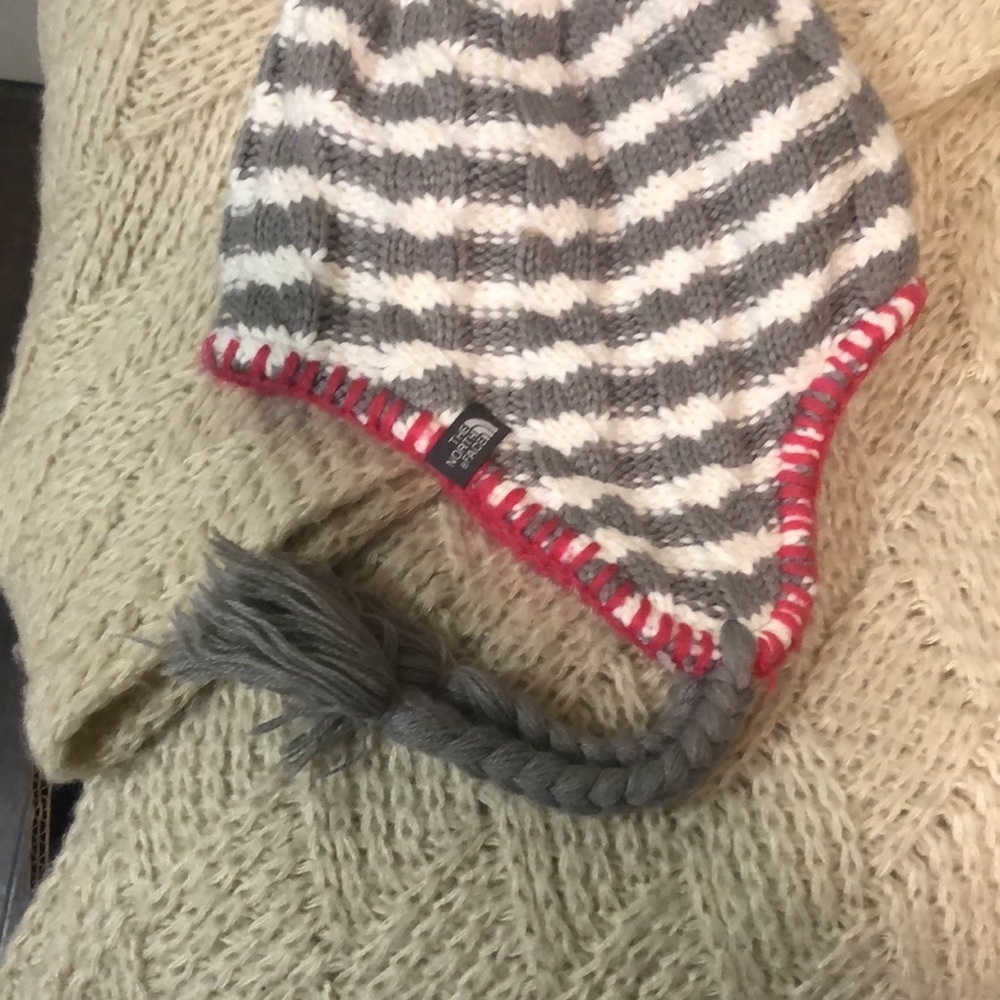 Like New* North Face Fleece Lined Warm Winter Hat - Picture 2 of 10